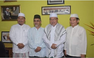 Tim Asesor Melakukan Visitasi Akreditasi Ma'had Aly MUDI Mesjid Raya Samalanga