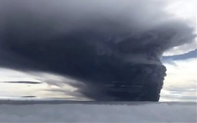 Dua Gunung Berapi di Papua Nugini Meletus