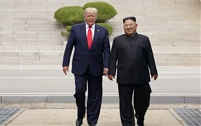 Pertemuan Trump dan Jong-un di DMZ Dipuji Paus Franciskus