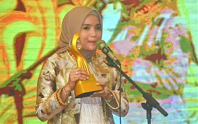 Raih Penghargaan Perempuan Inspiratif, Nia Kurnia : Untuk Perempuan Madura
