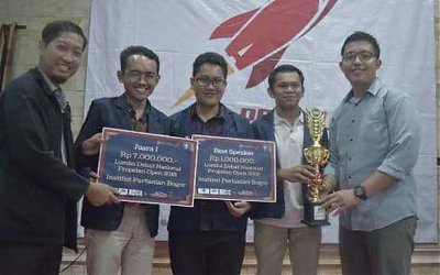 Tiga Mahasiswa IPB Juara Pertama Debat SDG's