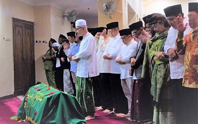Komentar Pers atas Berpulangnya KH. Ahmad Bagdja