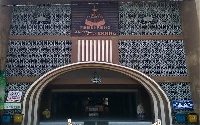 Wisata Ziarah dan Berdoa di Makam KH. Wahid Hasyim Jombang