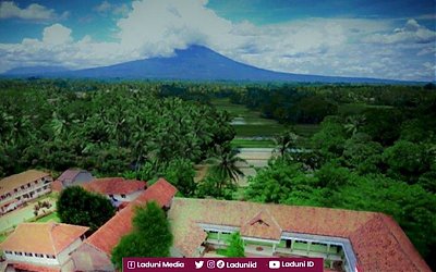 Ziarah di Makam KH. Abdul Kabir, Pendiri Pesantren Nurul El Falah Kab. Serang