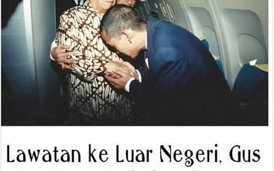 Presiden Gus Dur Pernah Gunakan Kardus Bawa Pakaian Melawat Ke China