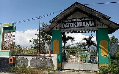Safari Ziarah dan Bertawassul di Makam Datok Karama Palu
