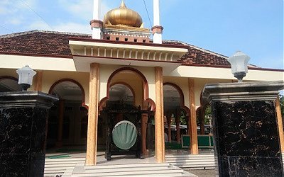 Wisata Ziarah dan Bertawassul di Makam KH. Hasan Anwar Gubug