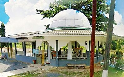 Wisata Ziarah dan Berdo'a di Makam KH. Abdus Syukur Banjarmasin