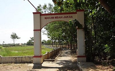 Lintas Wisata Kota Tegal dan Berdoa di Makam Syekh Atas Angin