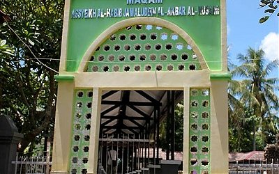 Wisata Religi dan Berdoa di Makam Syiekh Jamaluddin Al-Akbari Al-Husaini Wajo