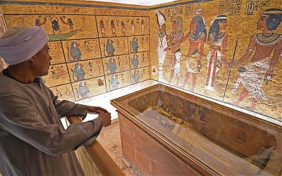 Makam Tutankhamun Selesai Direnovasi, Pengunjung Bisa Melihat Mum Sang Firaun Dar Dekat.