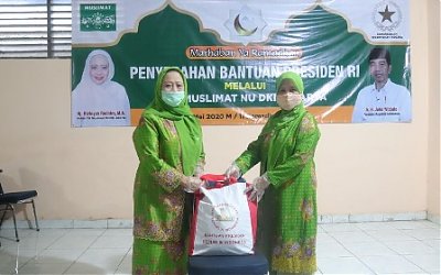 Muslimat NU DKI Jakarta Salurkan Bantuan Presiden RI