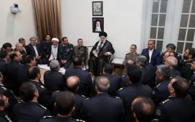 Ayatullah Khamenei Menilai Kecil Kemungkinan AS dan Iran Terjadi Perang