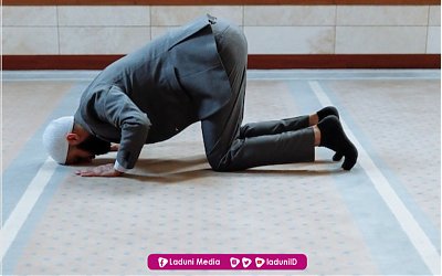 Pendapat Tentang Kafirnya Orang yang Meninggalkan Shalat Wajib