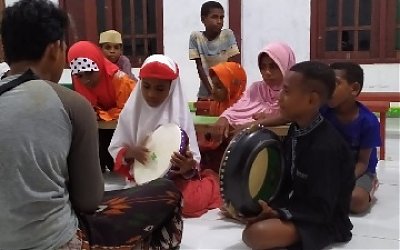 Santri Goes To Papua: Membumikan Sholawat di Suku Kokoda Papua
