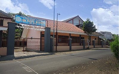 SMK Plus Al Mujahidi Gumukmas Jember
