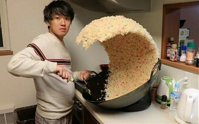 Gara-gara Foto Nasi Goreng Viral, YouTuber Ini Jadi Meme Populer