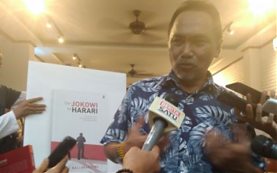 Buku Berjudul 'Dari Jokowi Ke Harari' Diluncurkan Karya Rizal Mallarangeng