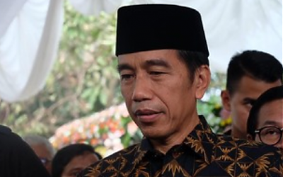 Presiden Jokowi : Siapa Pun Presidennya Tak Mungkin Berani Larang Azan