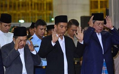 Imam Lupa Takbir Sunat Shalat 'Ied dan Mengulanginya, Batalkah Shalatnya?
