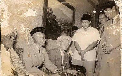Ir. Soekarno Memilih Tanggal 17 Agustus Setelah Sowan 4 Ulama Sufi