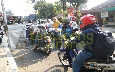 Peduli Korban Gempa, BEM FIP Unhasy Turun Aksi Galang Dana