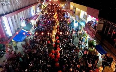 Malam Pawai Lampion Di SIngkawang Sangat Meriah
