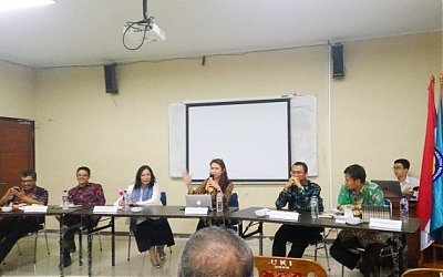 Bedah Buku Kemenag, Dosen UKI: Terorisme Bisa Lahir dari Semua Agama