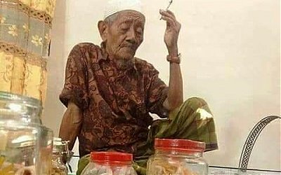 Pesan Berharga dari KH M Husain Ilyas tentang Pernikahan