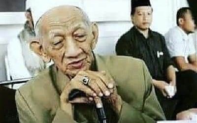 Kisah KH Sholeh Qosim yang Wafat dalam Keadaan Bersujud