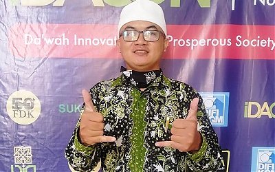 Dosen Ini Berharap Divaksin Bareng Jokowi, Ini Alasannya