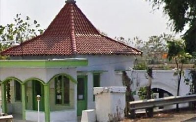 Kisah Makam Mbah Sholeh Rembang: Tak Mempan Dibuldoser