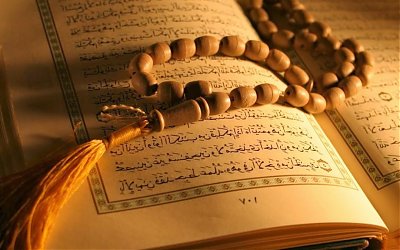 Khutbah Jumat: Menjadi Keluarga Pilihan dalam Al-Qur’an