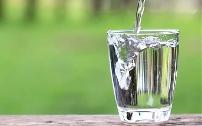 Resiko Gendut dapat Dialami oleh Anak-anak yang Jarang Minum Air Putih