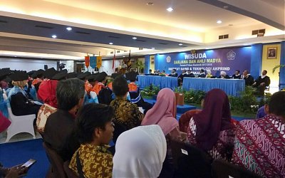 125 Mahasiswa IST Akprind Yogyakarta, IPK 3,80 Sarjana Terbaik