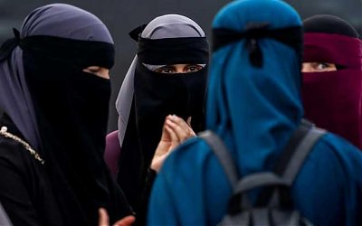 Aljazair Menunjuk Ketua Parlemennya sebagai Presiden Sementara