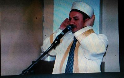 Fiqh Kuburan #4: Azan di Kuburan Lebih Baik Diikuti Kebiasaan Masyarakat Setempat
