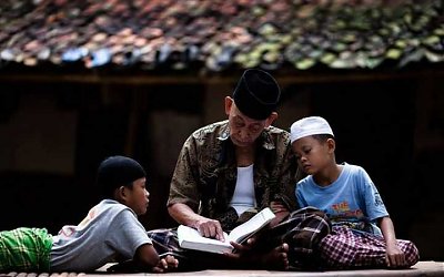 Jika Kalian Pencari Ilmu, Ingatlah Pesan Ini!