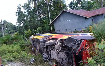 Tidak Mengerti Gunakan Senjata AS, Sebuah Bus Sekolah Diledakkan