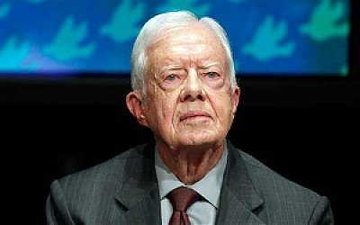 Soal Pembangunan Tembok AS-Meksiko, Carter Bantah Dukung Trump