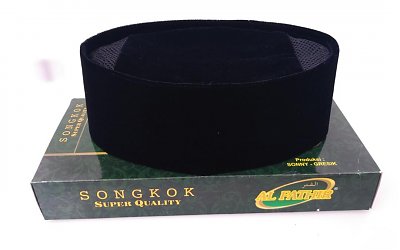 Kisah Kopyah Kyai As'ad Tak Mempan Dibom