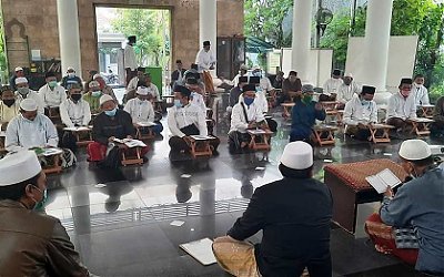 Ustadz Ma'ruf Khozin: Ciri Khas Masjid NU