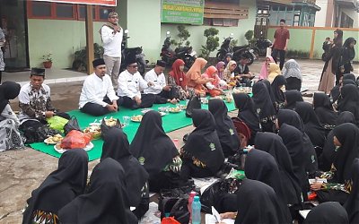 Siswa MTs N 3 Semarakkan Peringatan Robo'-robo' dengan Gelar Doa Bersama