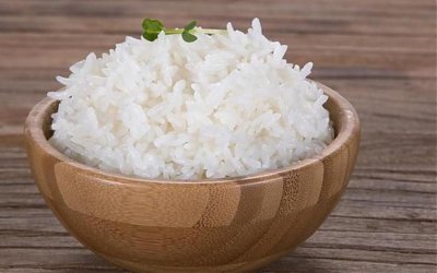 Disunnahkan Membaca Shalawat Ketika Hendak Makan Nasi