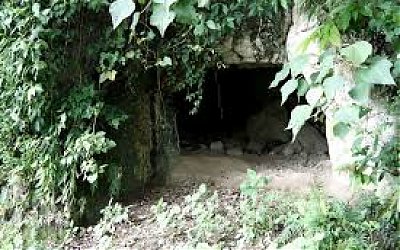 Misteri Gua Tujuh Laweung-Aceh Diyakini Tembus Ke Mekkah?