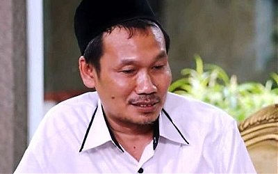 Cerita Gus Baha Mimpin Jin
