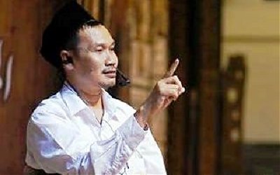 Cerita Gus Baha’: Saat Khalifah Harun al Rasyid Menegur Ustadz Kasar