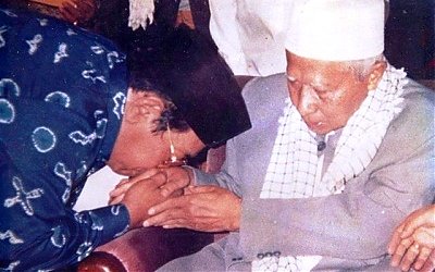 Kisah Kedekatan Gus Dur dengan Kiai Sakti Condromowo Nganjuk