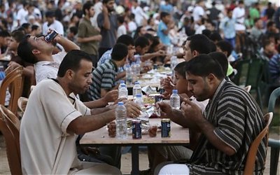 Warga Palestina Nikmati Suasana Buka Puasa Bersama KBRI Amman