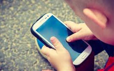 Dampak Perkembangan Teknologi Smartphone Bagi Anak-anak